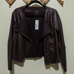 Worthington faux leather jacket. Gold zipper detai
